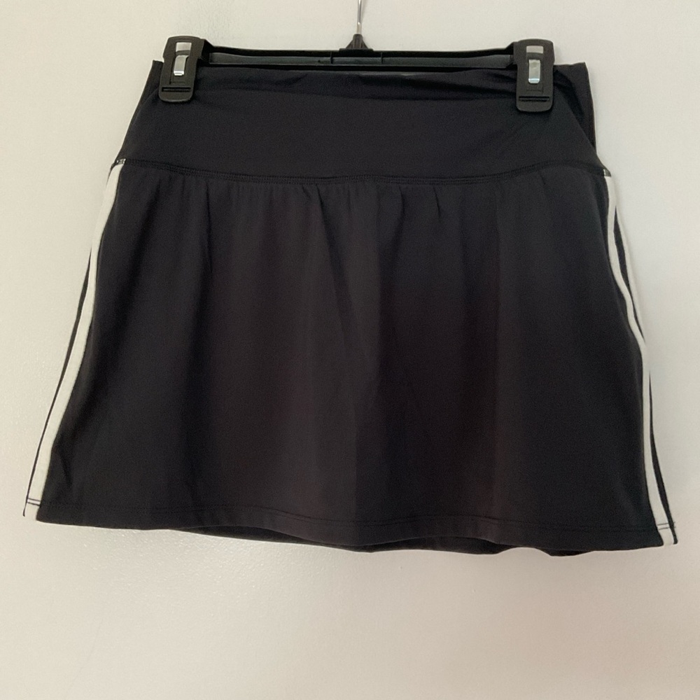 Halara skort size medium